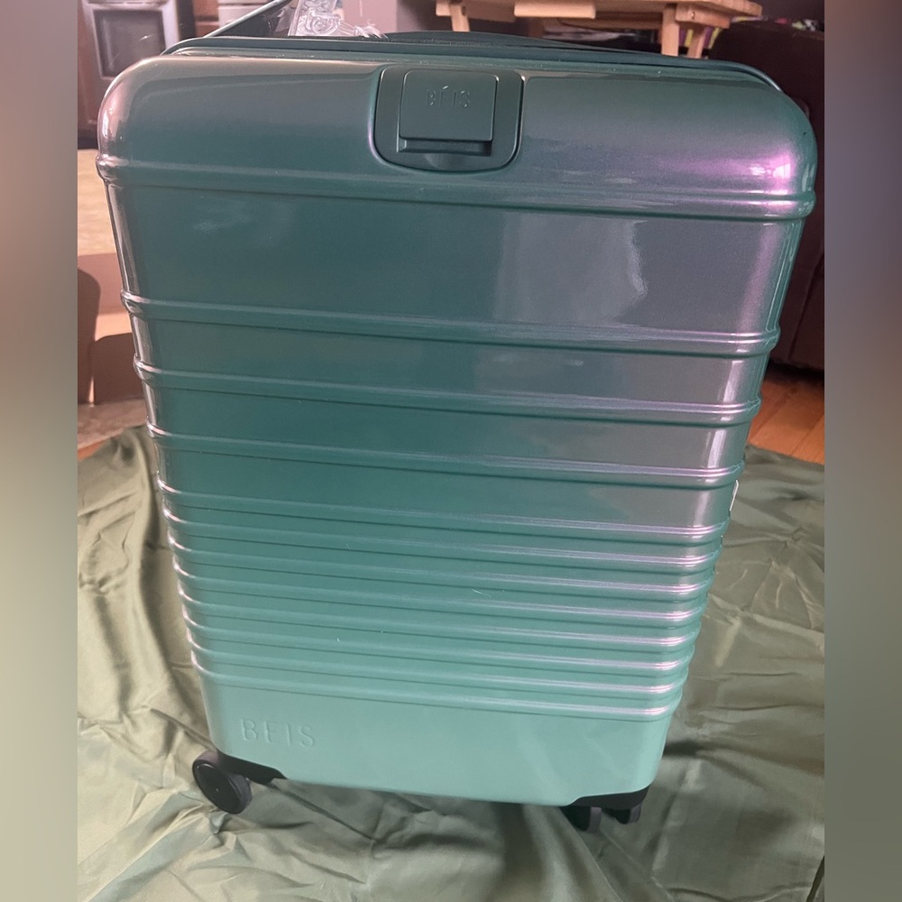 BEIS Carry-On Roller in Wicked Green NWT